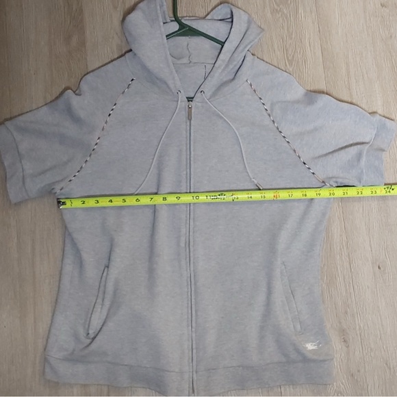 Burberry / authentic, barely worn - size M - Picture 5 of 5